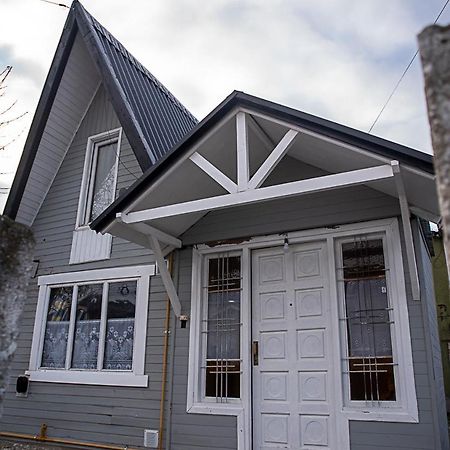 Holger Sofus Bed & Breakfast Ushuaia Ngoại thất bức ảnh